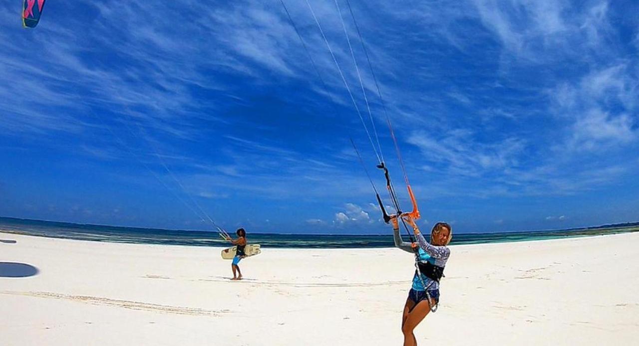 Salty'S Kitesurf Village Кіліфі Екстер'єр фото